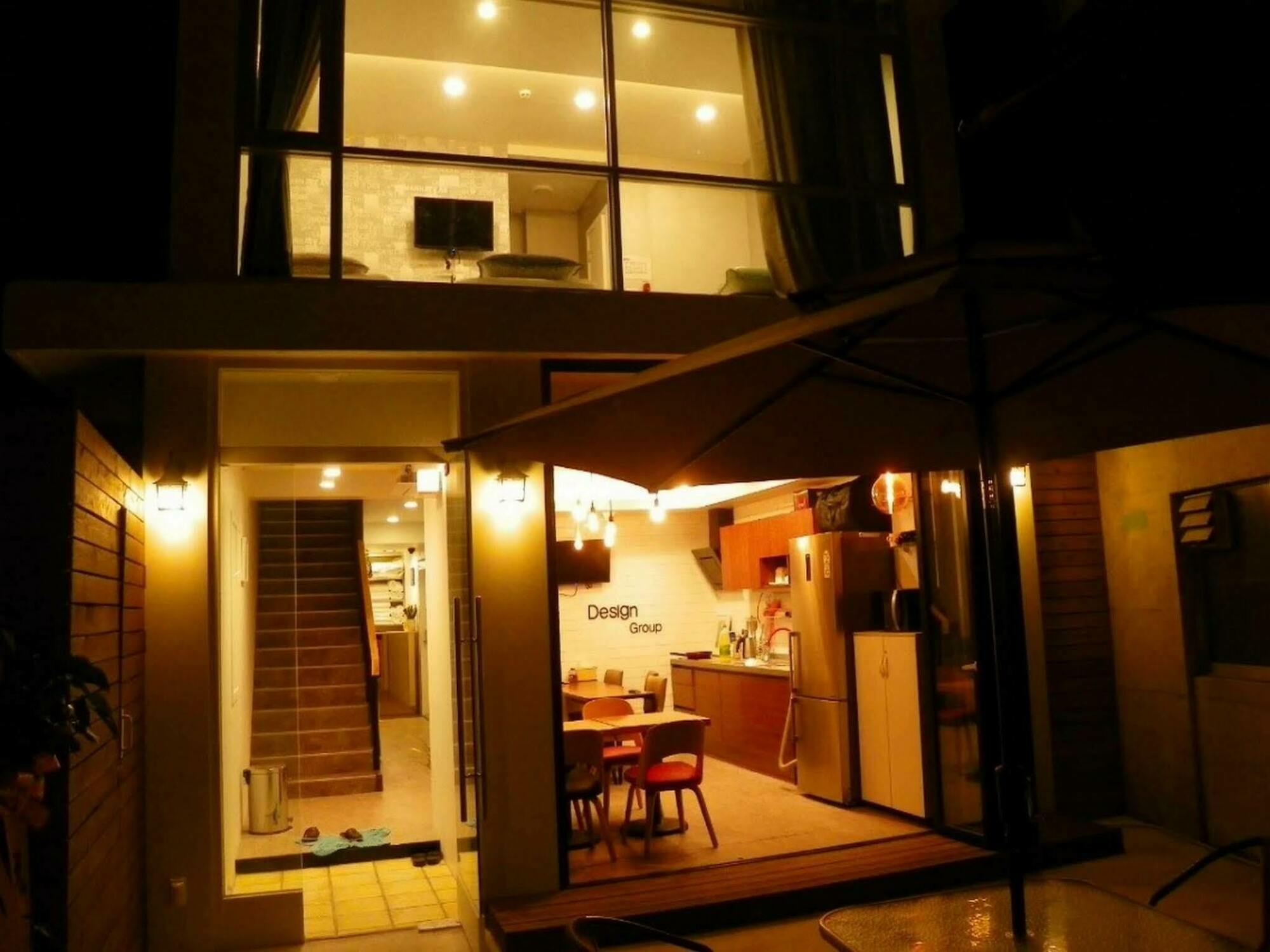 Rumah tetamu Feliz Casa 2*